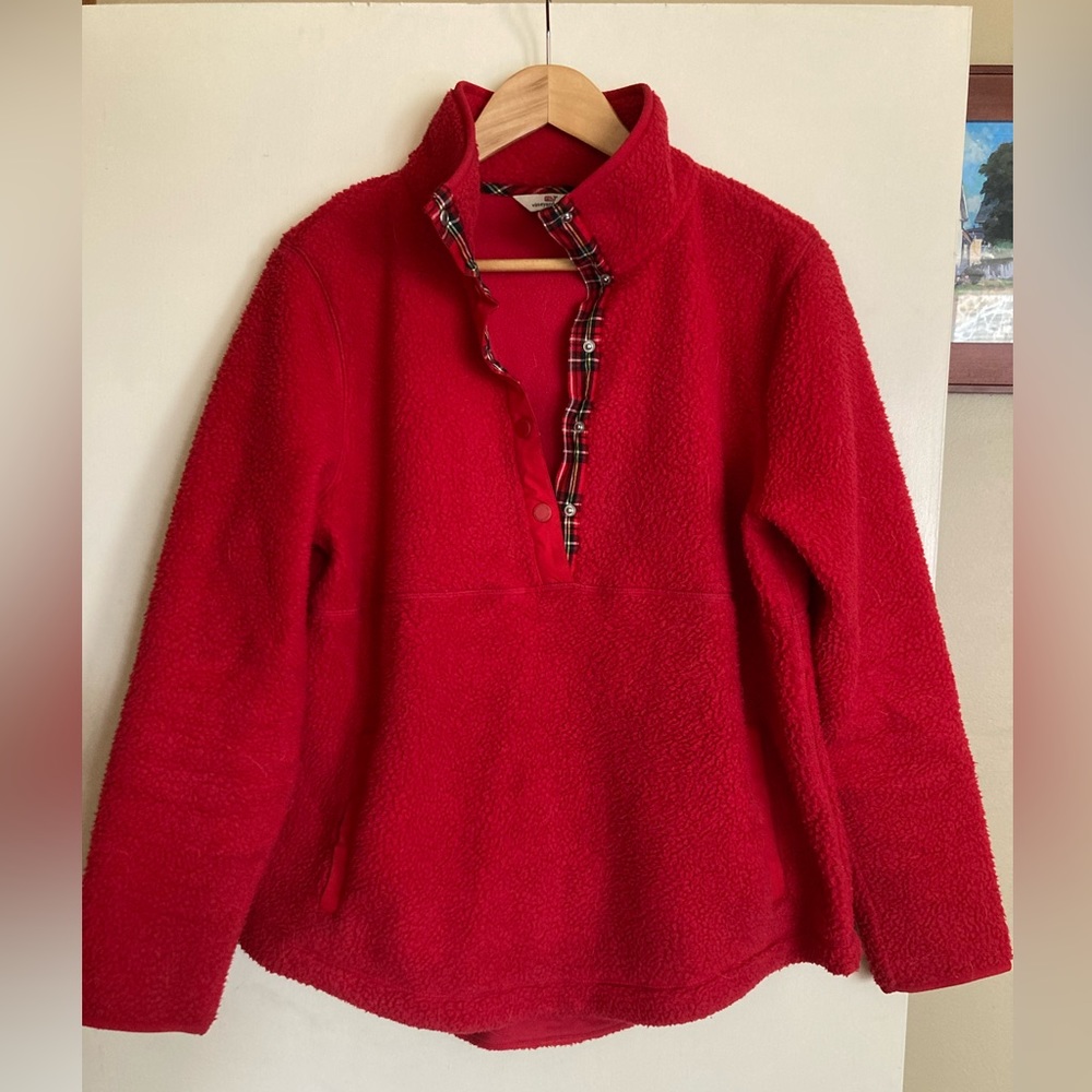 Vineyard Vines red pullover fleece sweatshirt